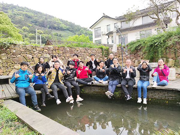 15vip太阳集团环保营销团队西山缥缈峰户外拓展旅游活动之旅