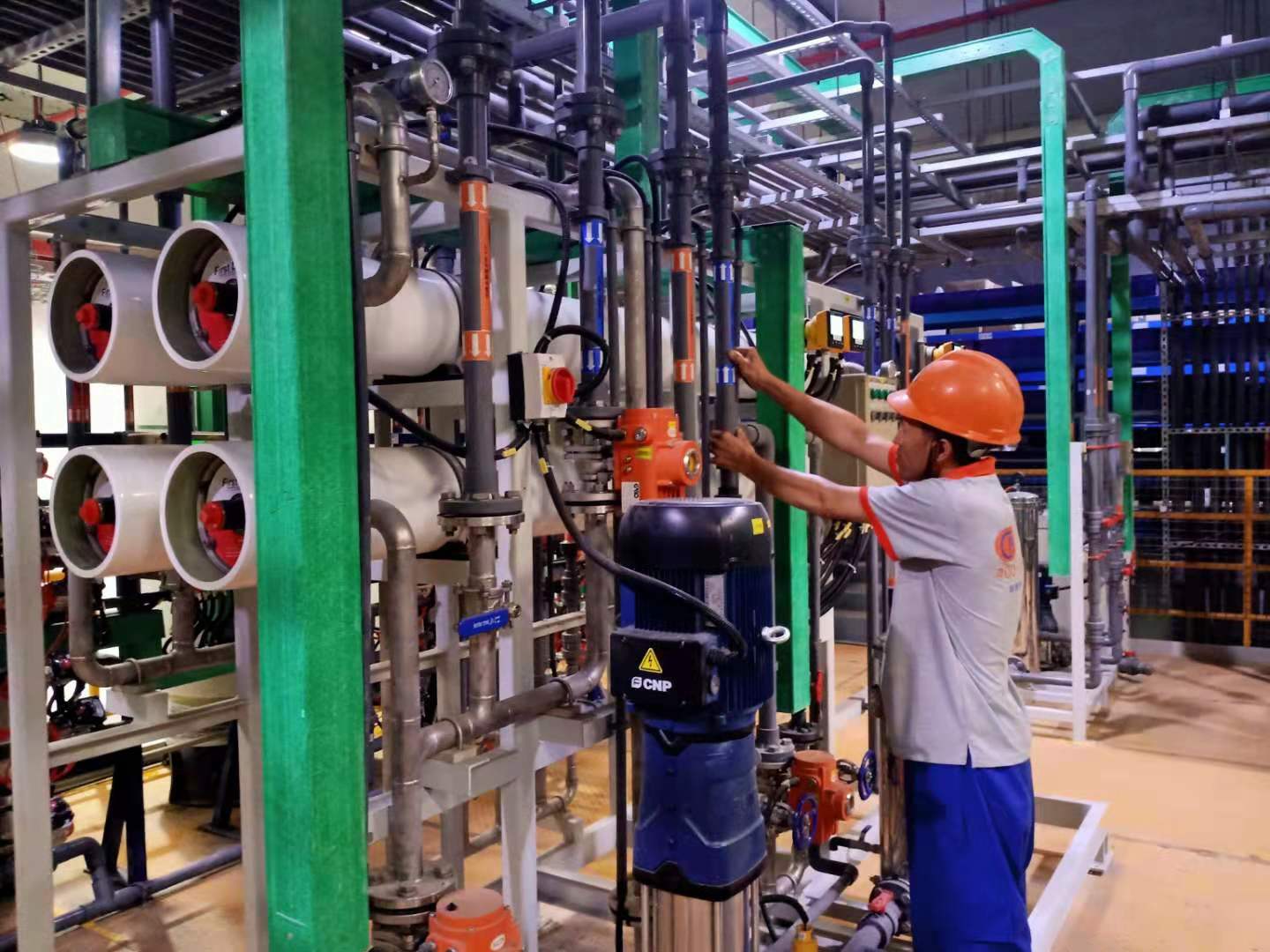 【15vip太阳集团防疫指南】疫情防控常态化,筑牢防线不放松